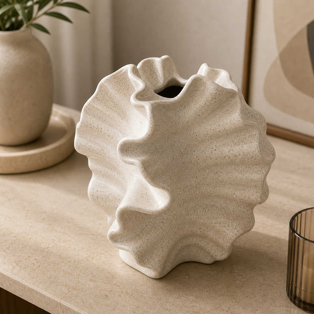 Ceramic Vase — Wavy Petal - Cream
