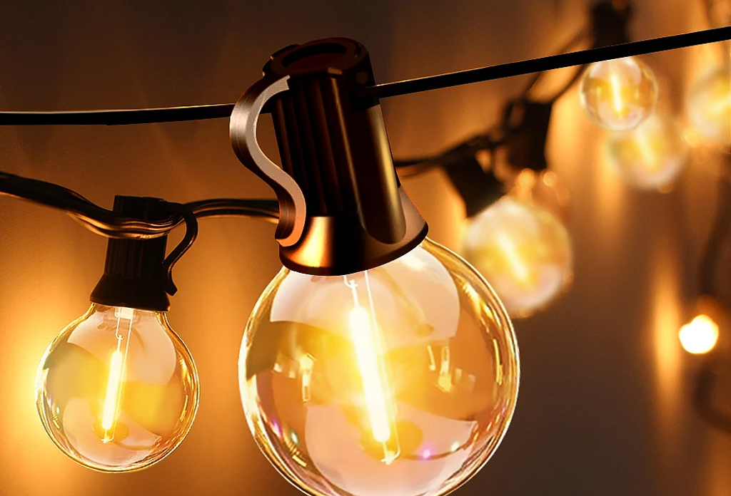 Cozy Haven reviewed lifestyle image for Cozy Haven Warm White Solar String Lights (7M 11bulbs)