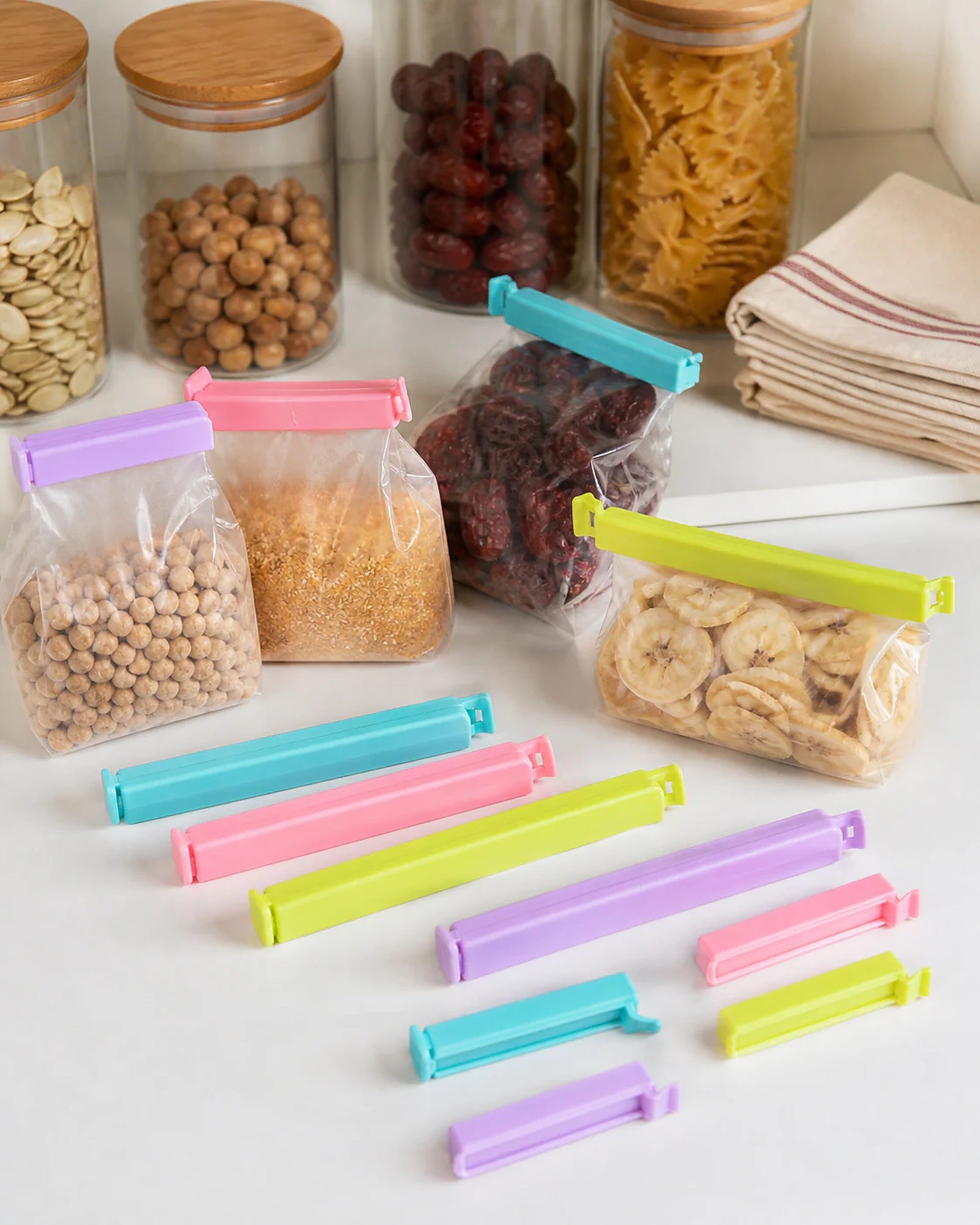 Cozy Haven Airtight Food Bag Clips - 12 Piece Set lifestyle image 3