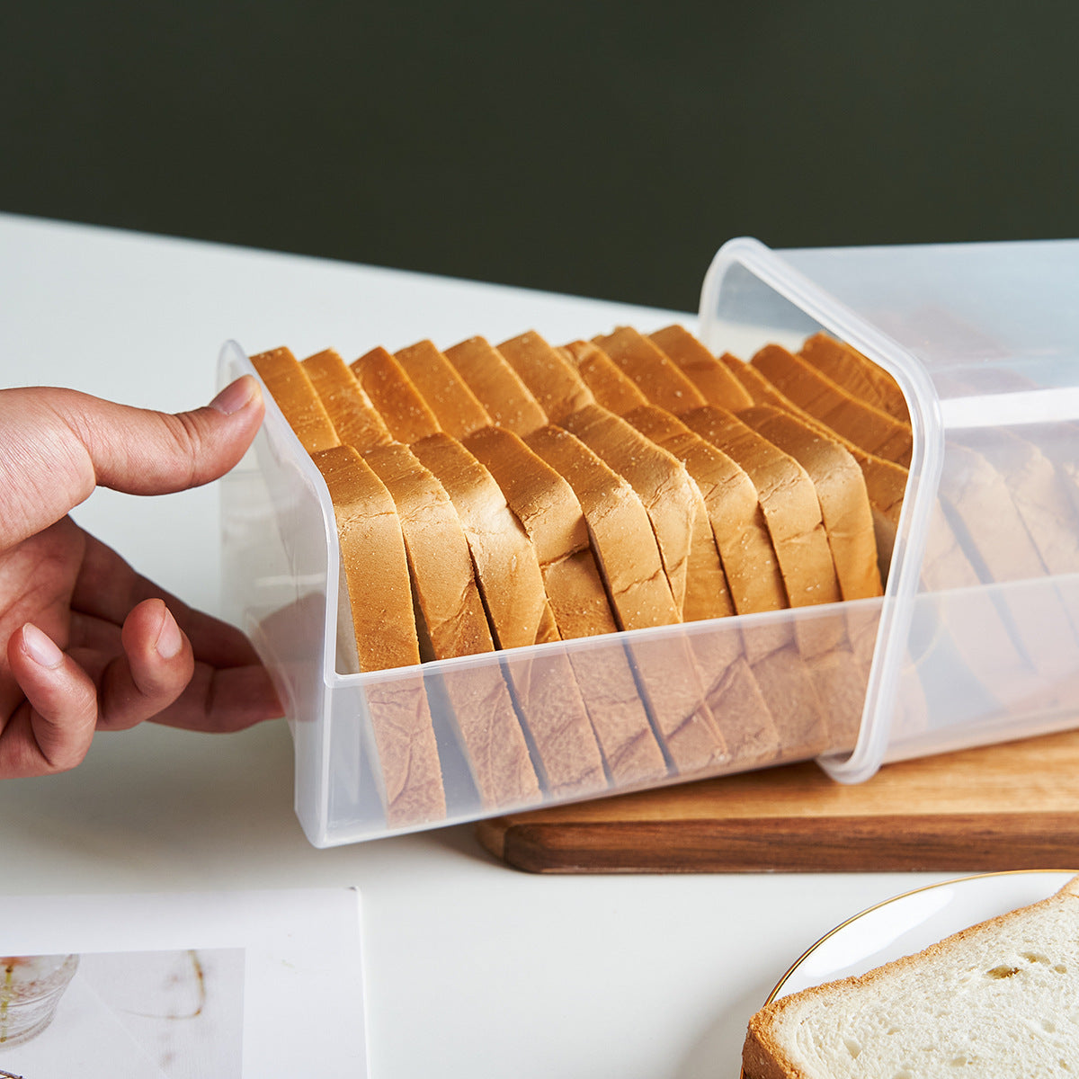 Clear Airtight Bread Box with Black Clips — supplier product photo