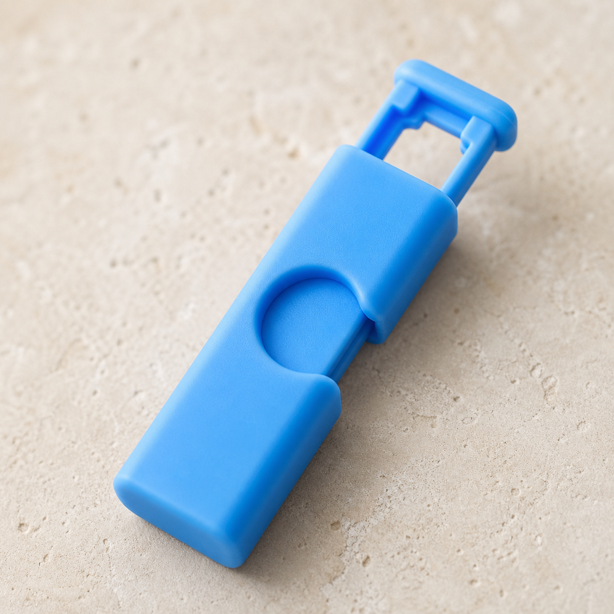 Food Bag Sealing Clips - blue mechanism detail