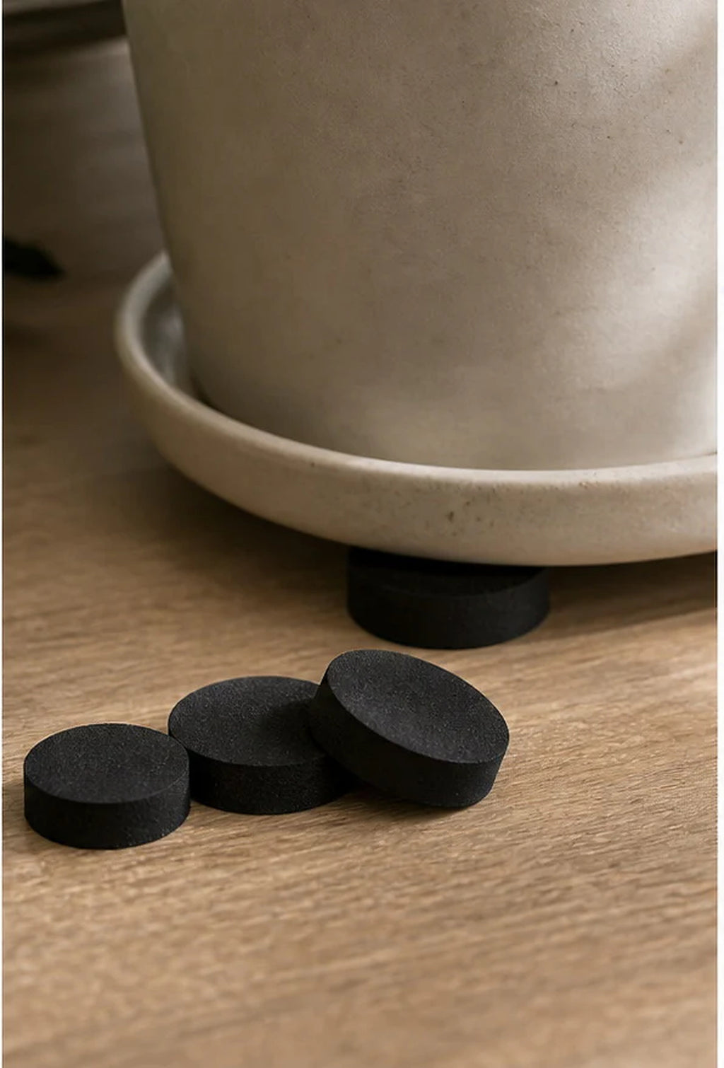 Cozy Haven Black Plant Pot Feet - 40 Piece Set lifestyle image 2