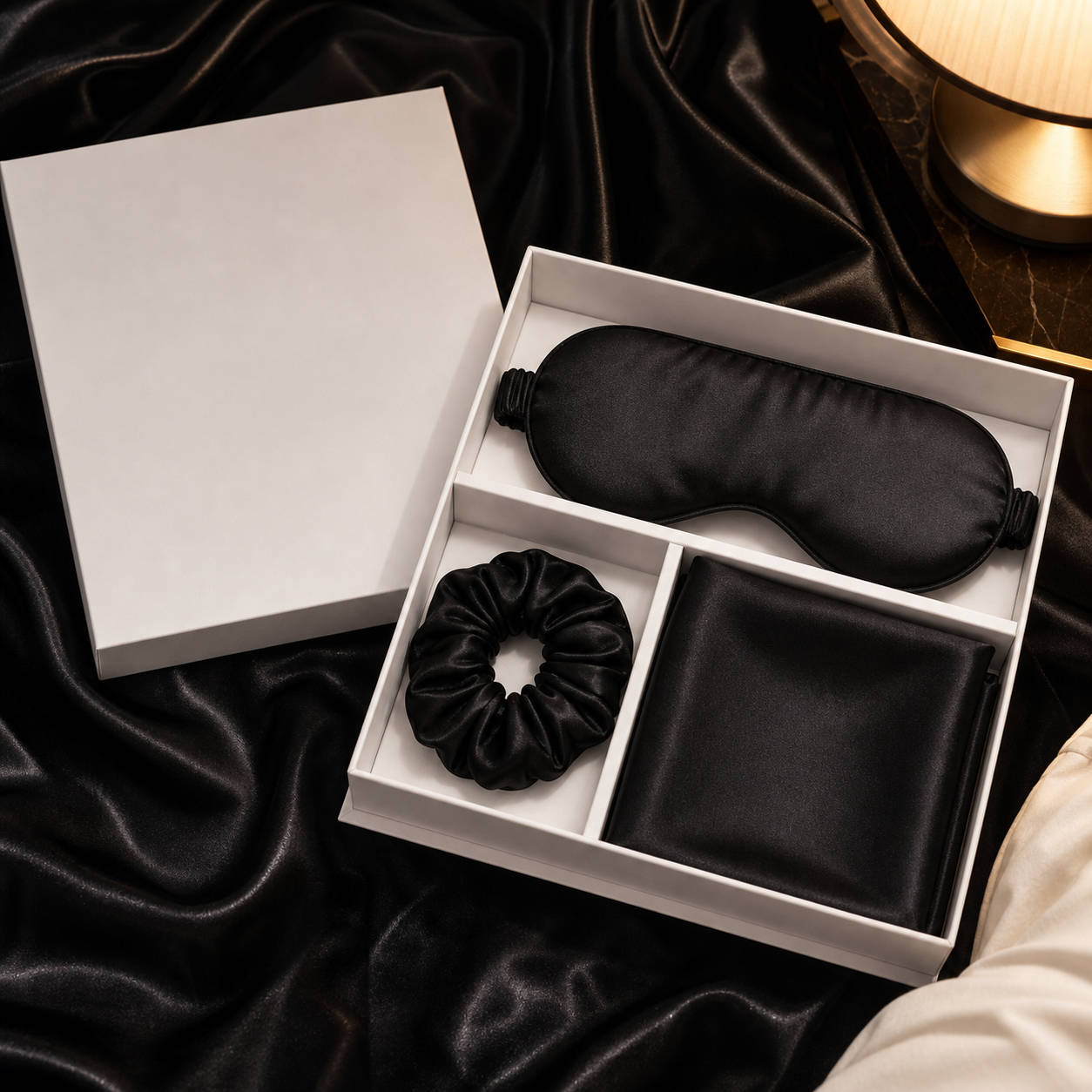 Cozy Haven Mulberry Silk Pillowcase Gift Set lifestyle image 4