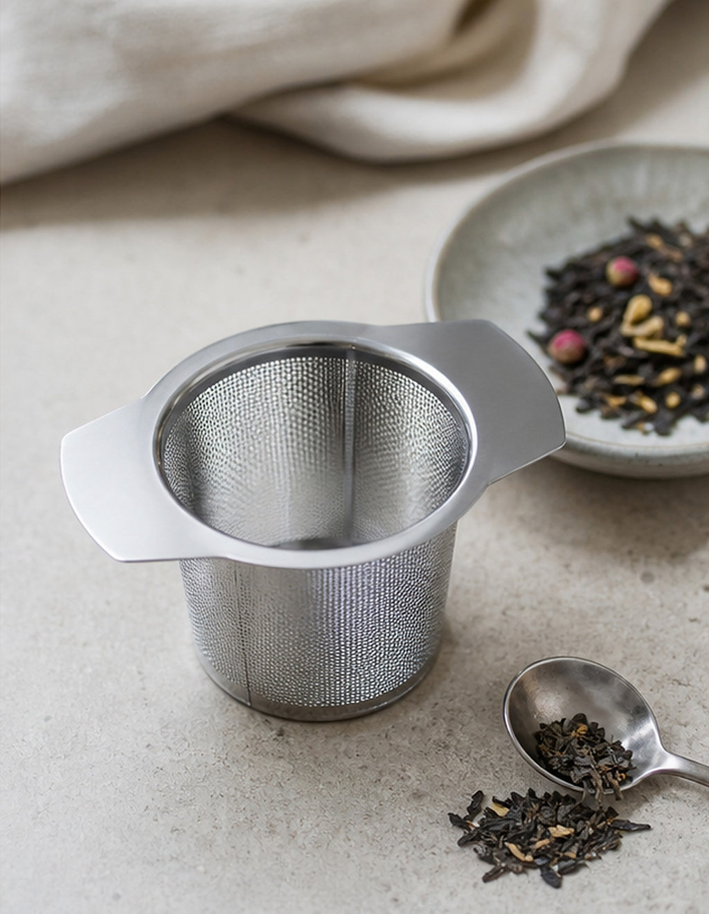 Cozy Haven Stainless Tea Infuser Basket lifestyle image 3