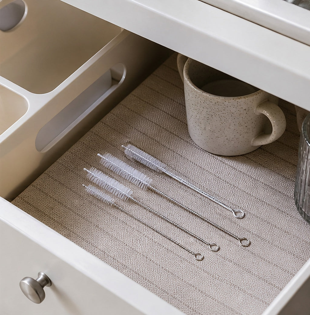 Cozy Haven Straw & Bottle Cleaning Brush Set lifestyle image 3